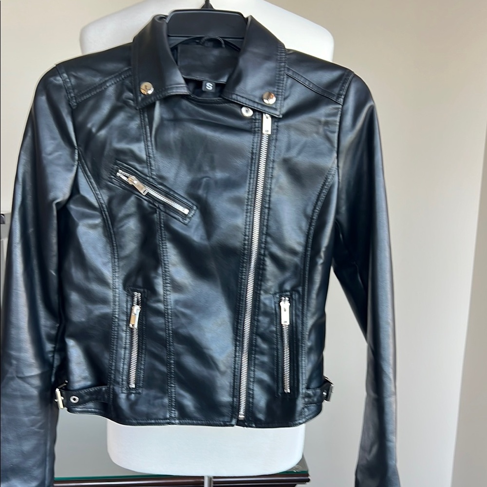 😎 Faux leather moto biker jacket